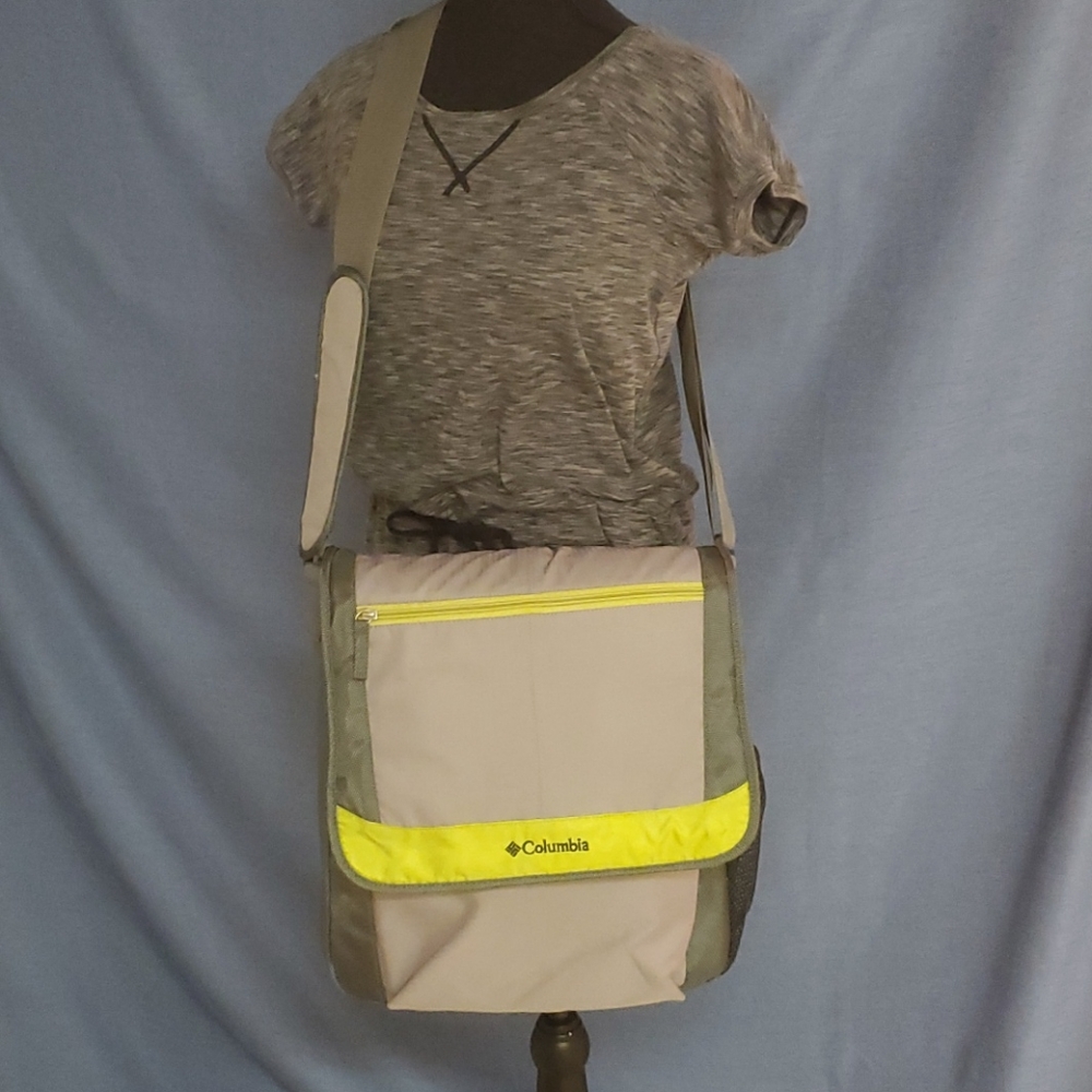 Columbia multipurpose bag